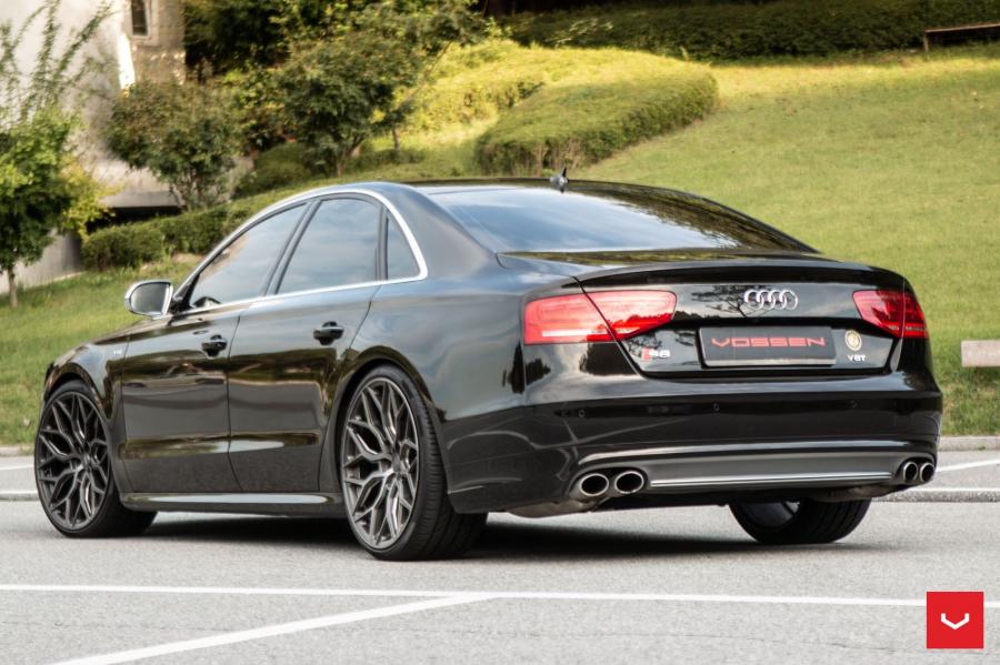  Audi S8 on Vossen Wheels (HF-2) 2018 года  (фото 8 из 9)